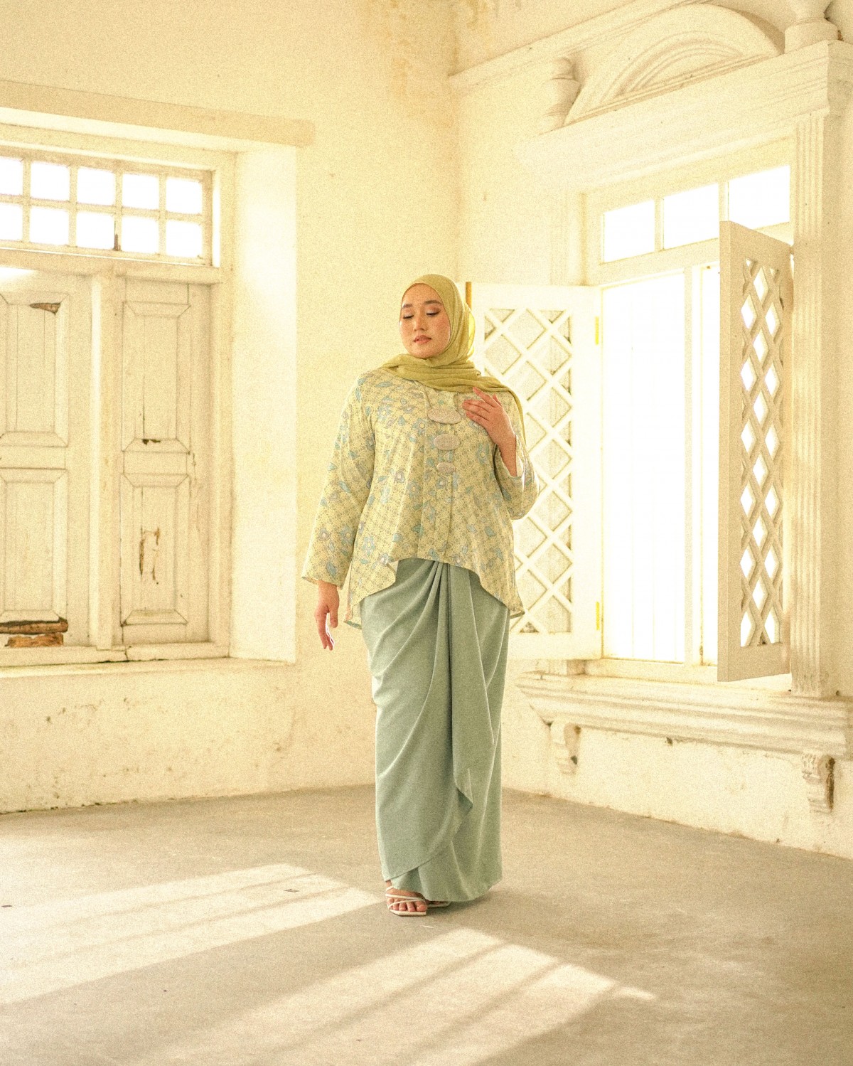 Ako Kesuma Kebaya Pario (Dusty Green)