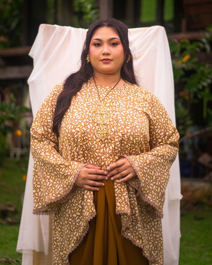 Chandramaya Kutubaru Kebaya (Mustard Olive)