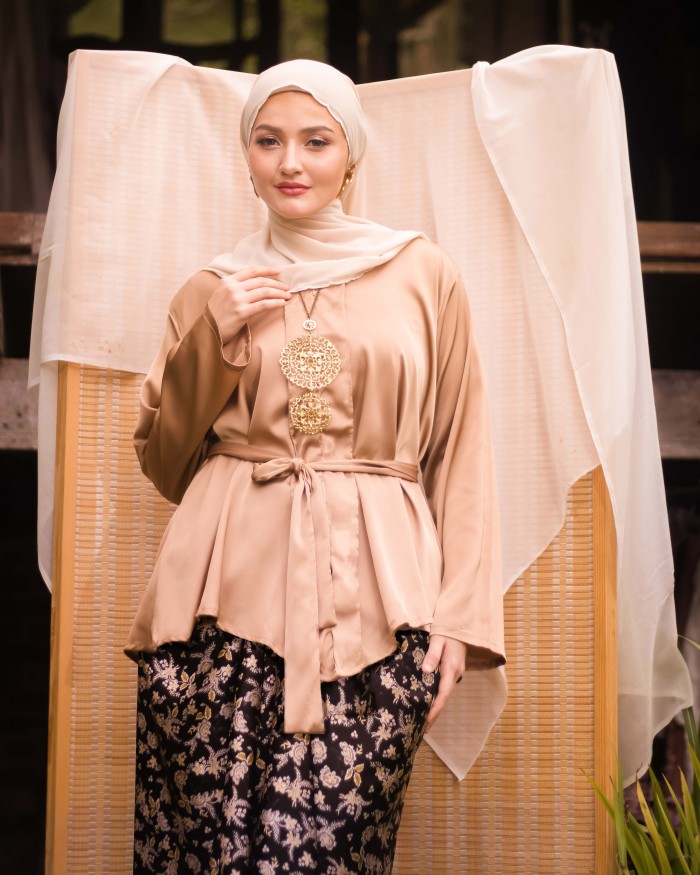 Yunasinta Kebaya Kimono (Dark Champagne)