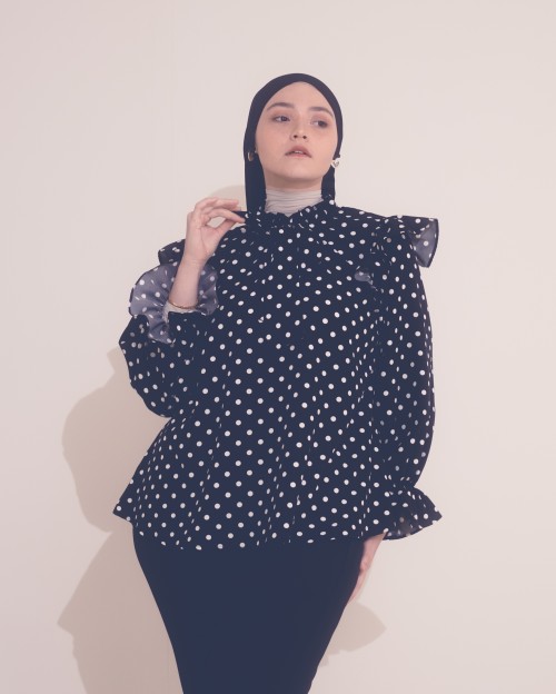 Bianca Ruffle Top (Polka Black)